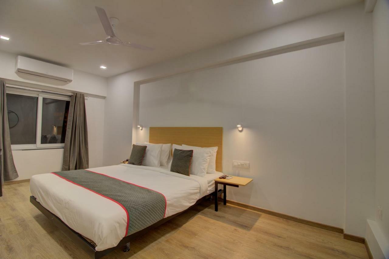 Townhouse Oak Kopar Khairane Navi Mumbai Formerly Ivy Hotel Dış mekan fotoğraf