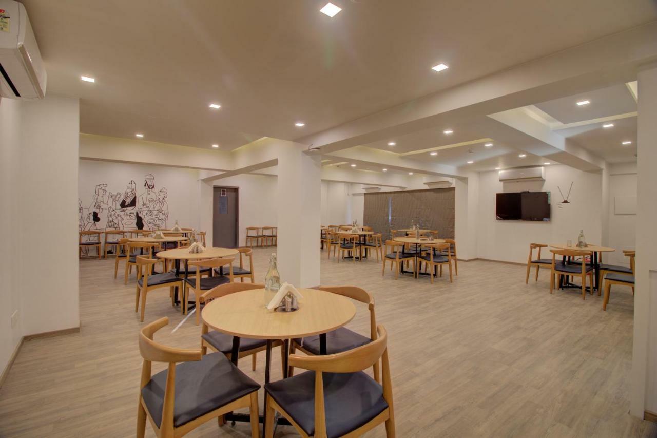Townhouse Oak Kopar Khairane Navi Mumbai Formerly Ivy Hotel Dış mekan fotoğraf
